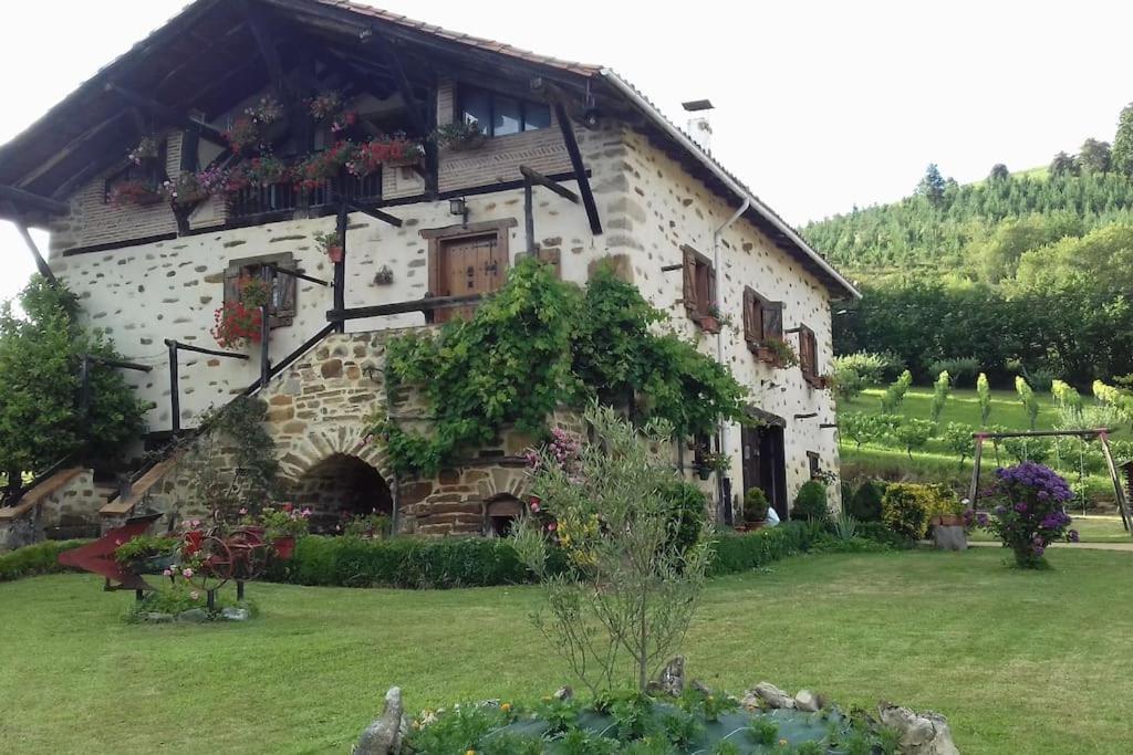 Caserio Vasco Con Piscina Y Barbacoa Orozko Exterior foto