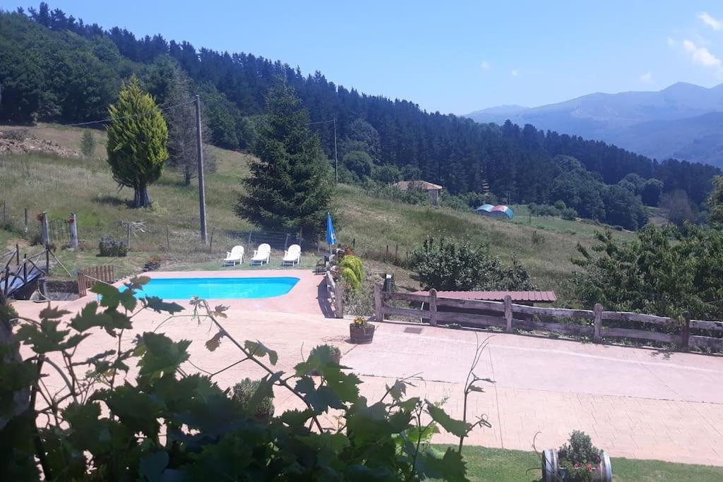 Caserio Vasco Con Piscina Y Barbacoa Orozko Exterior foto